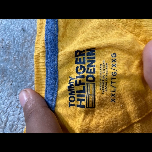 Tommy Hilfiger Tee - Picture 2 of 2